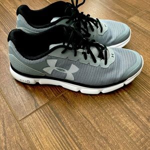 Under Armour Men’s sneakers Size 12